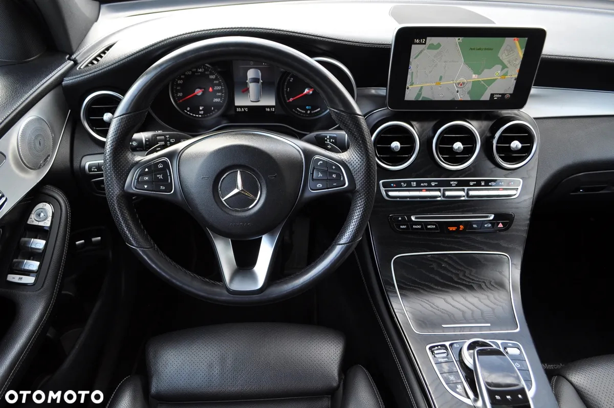 Mercedes-Benz GLC 350 e 4Matic 7G-TRONIC AMG Line - 24
