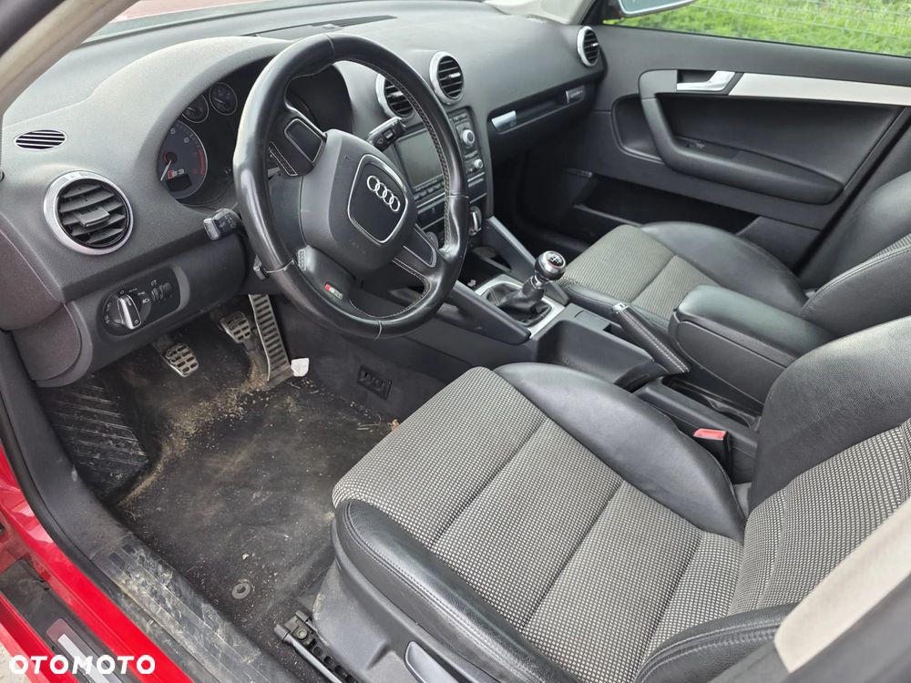 Audi S3 Sportback Standard - 18