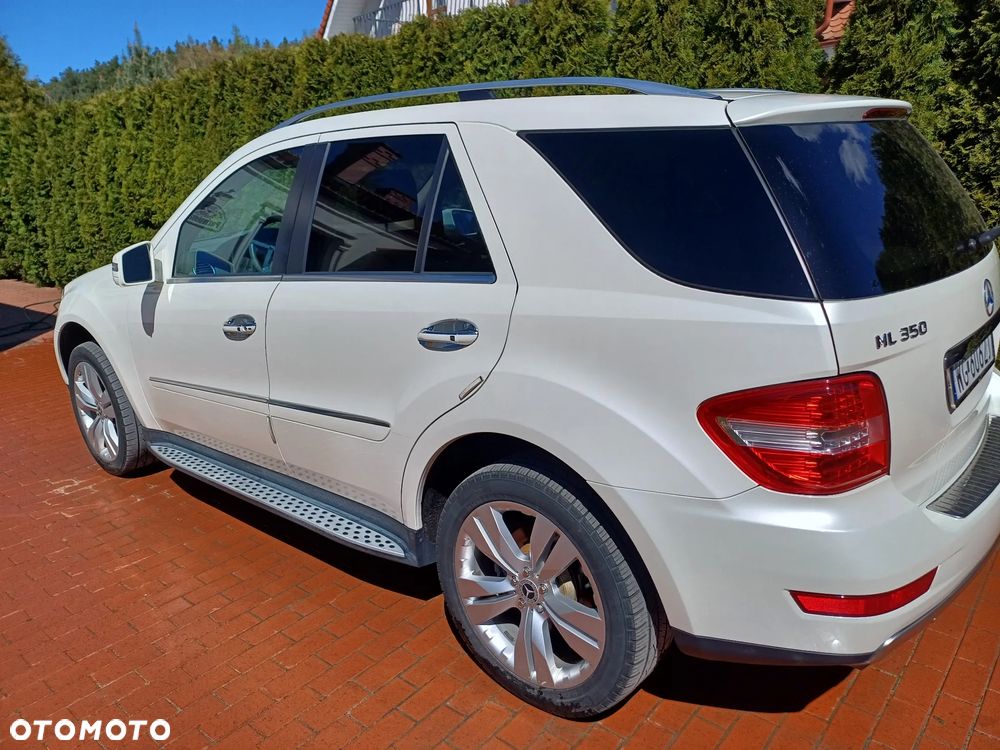 Mercedes-Benz ML 350 4Matic 7G-TRONIC Grand Edition - 31