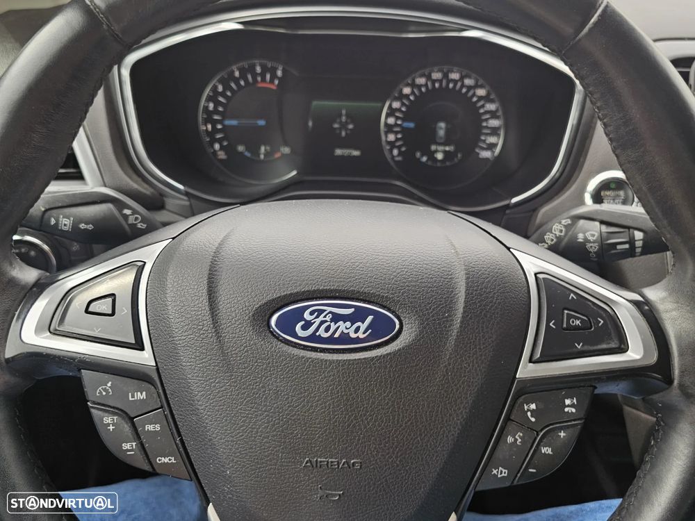 Ford Mondeo - 12