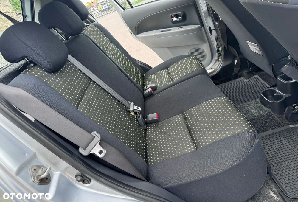 Daihatsu Sirion 1.3 CooLine - 21