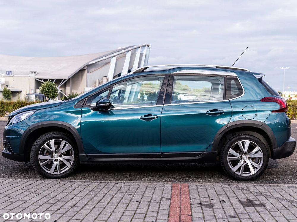 Peugeot 2008 1.2 Pure Tech Allure S&S EAT6 - 2