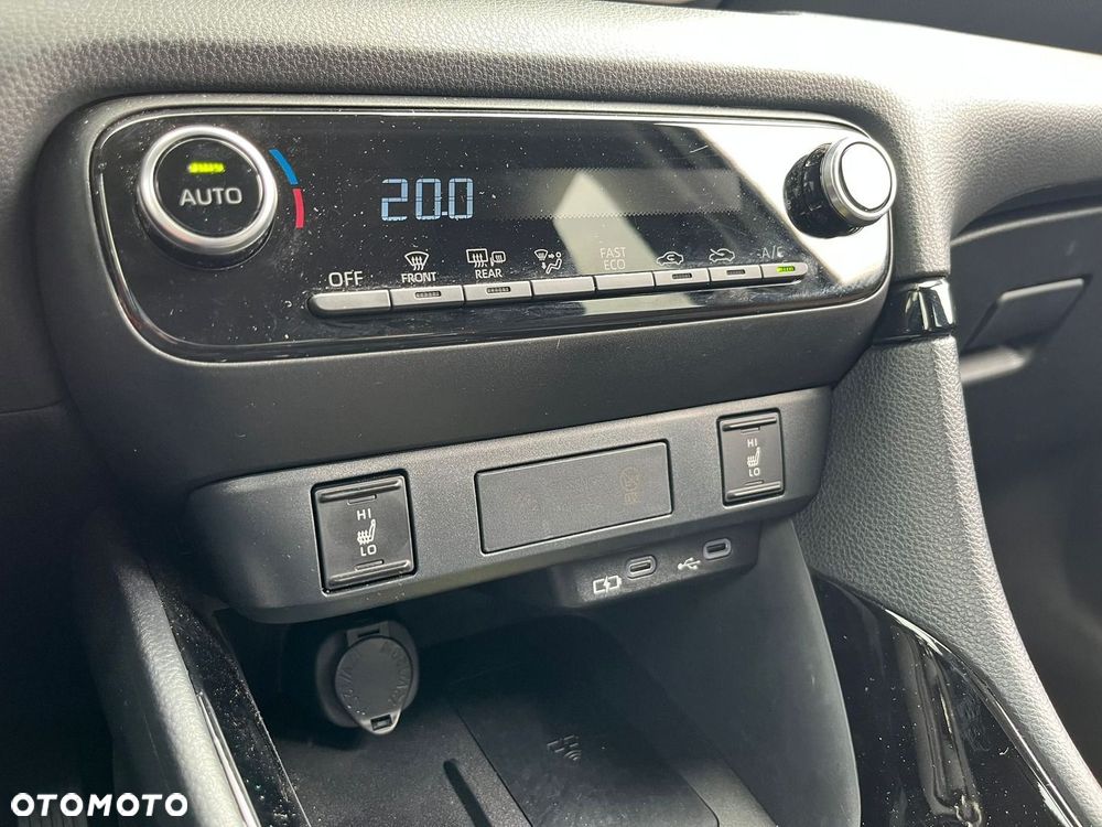 Toyota Yaris Hybrid 1.5 Style - 20