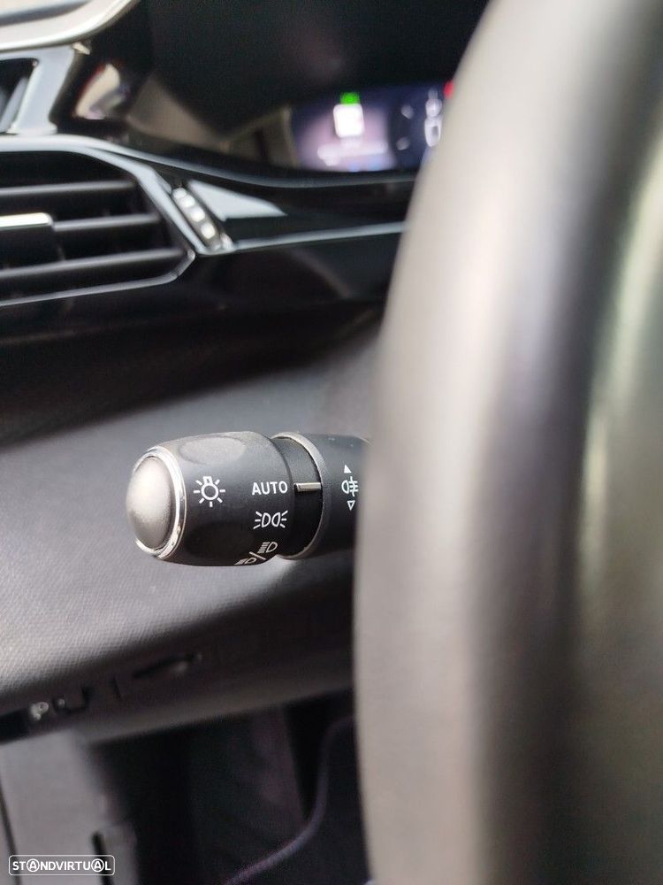 Peugeot 308 PureTech 130 EAT8 Active Pack - 11