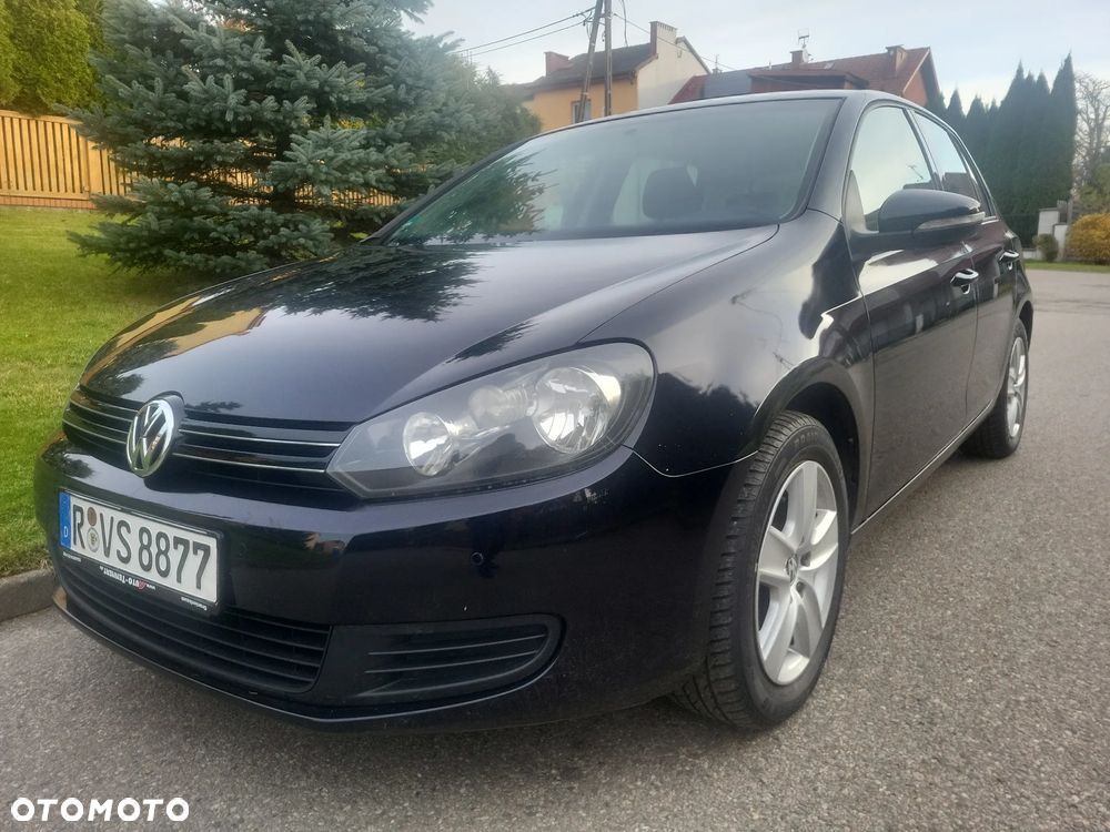 Volkswagen Golf - 1