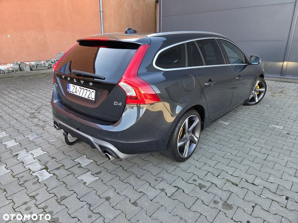 Volvo V60 D4 Drive-E R-Design Summum - 4