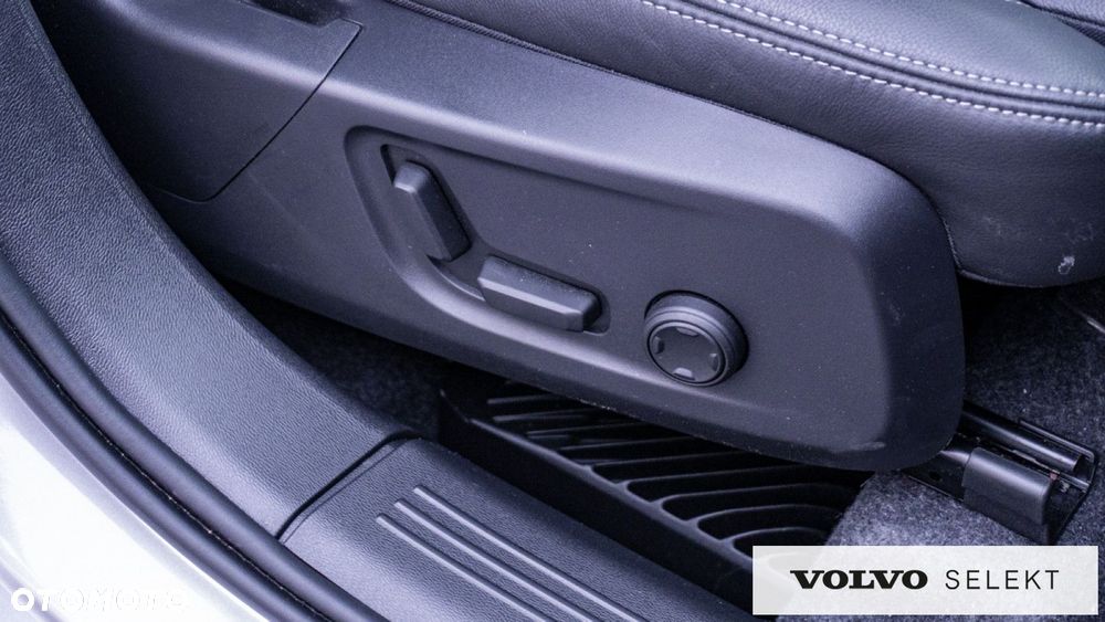 Volvo XC 40 - 29