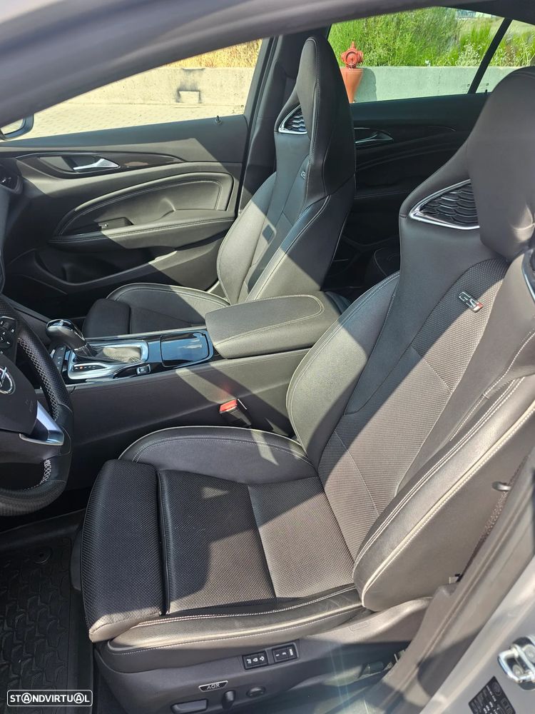 Opel Insignia Grand Sport 2.0 CDTi GSi - 11