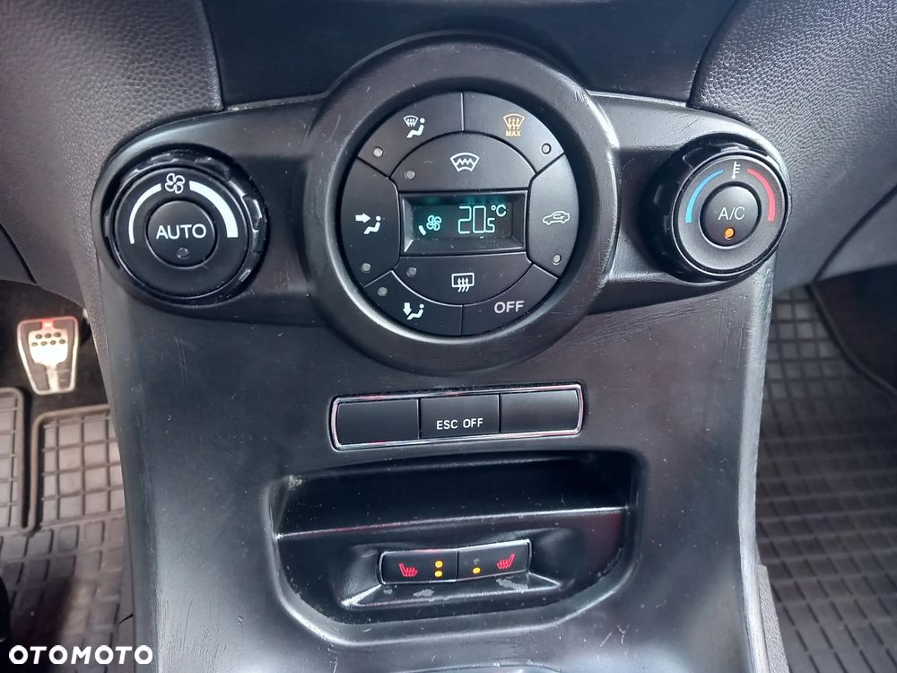 Ford Fiesta 1.6 EcoBoost ST - 30