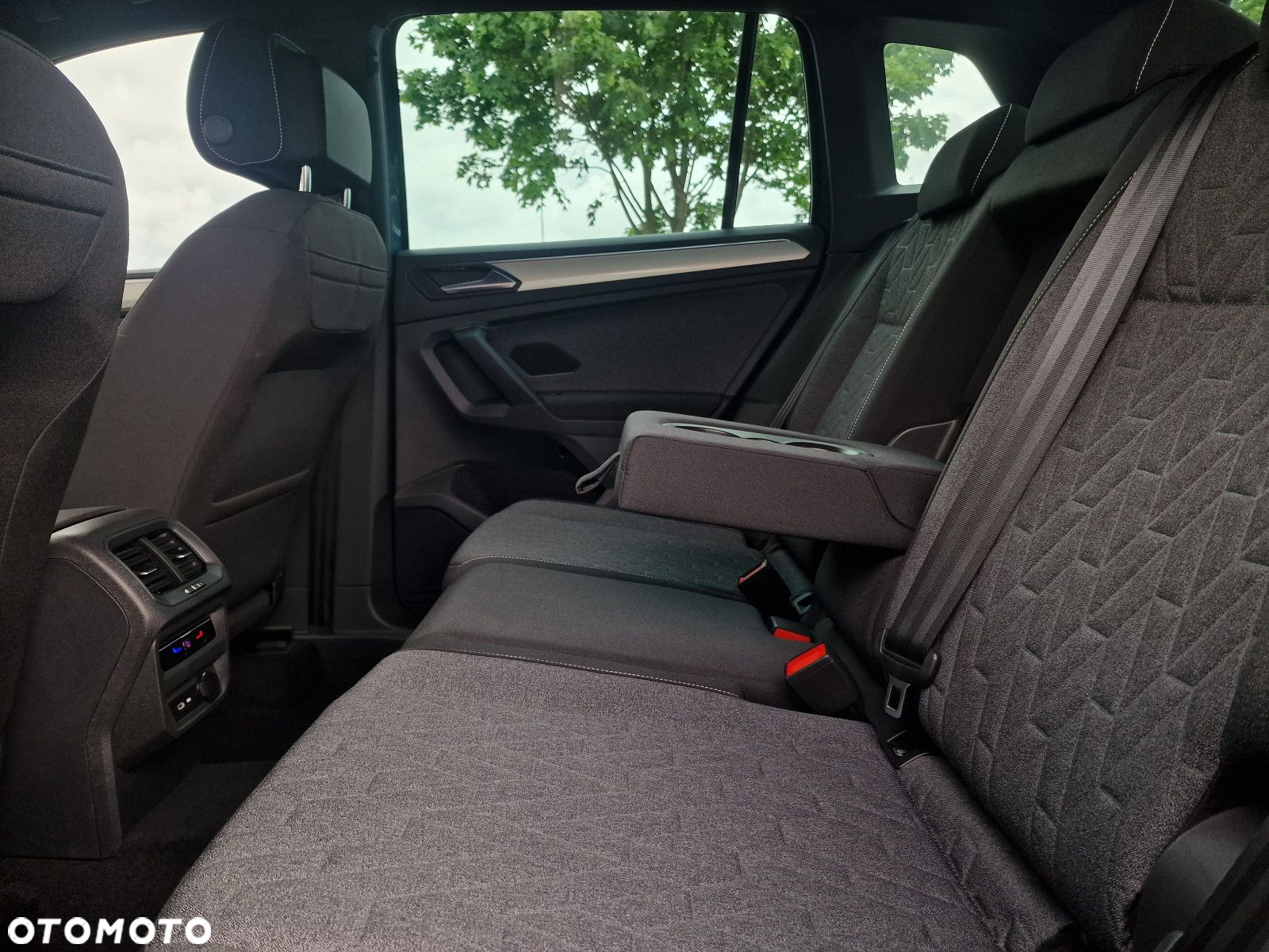 Volkswagen Tiguan 2.0 TDI SCR 4Mot Elegance DSG - 13