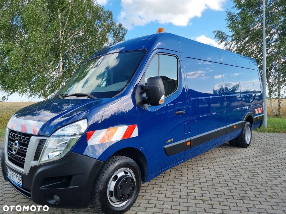 Nissan NV 400 - 24
