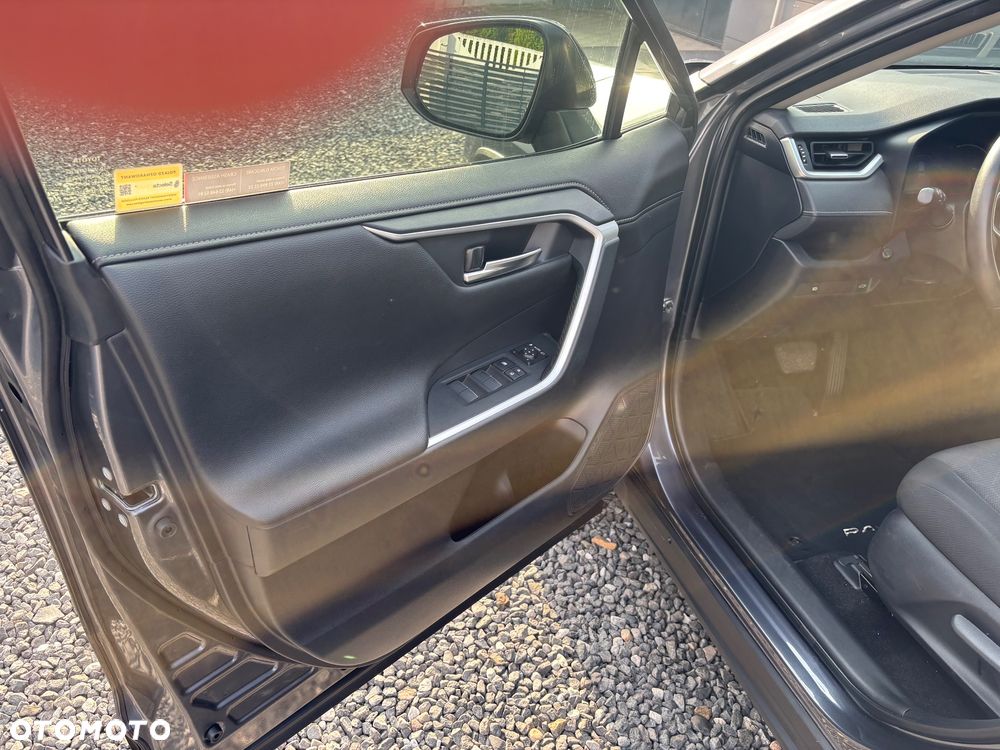 Toyota RAV4 - 13
