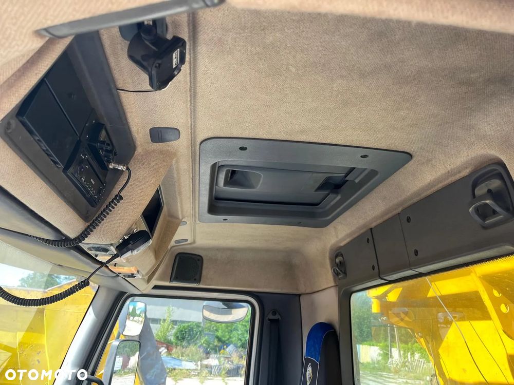 Renault KERAX 33DVB0 - 7