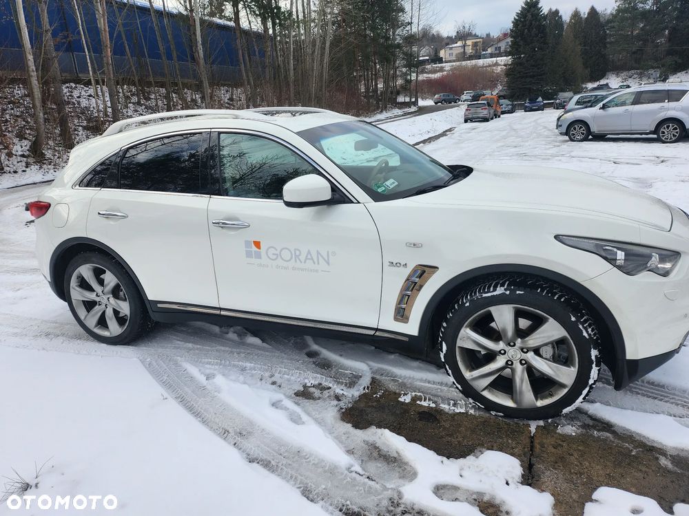 Infiniti Q70 3.0d S - 4