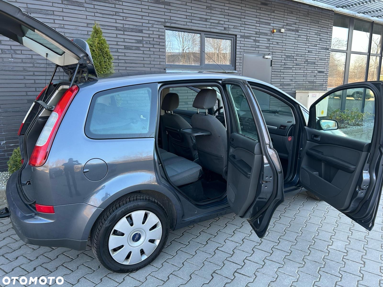 Ford Focus C-Max 1.6 Ti-VCT Ambiente - 9