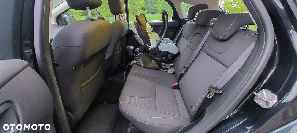 Ford Focus 1.6 EcoBoost Titanium - 19