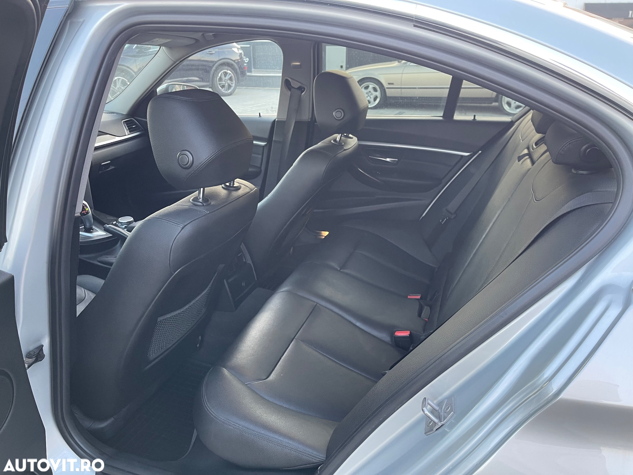 BMW Seria 3 320d Aut. xDrive Edition Luxury Line Purity - 15