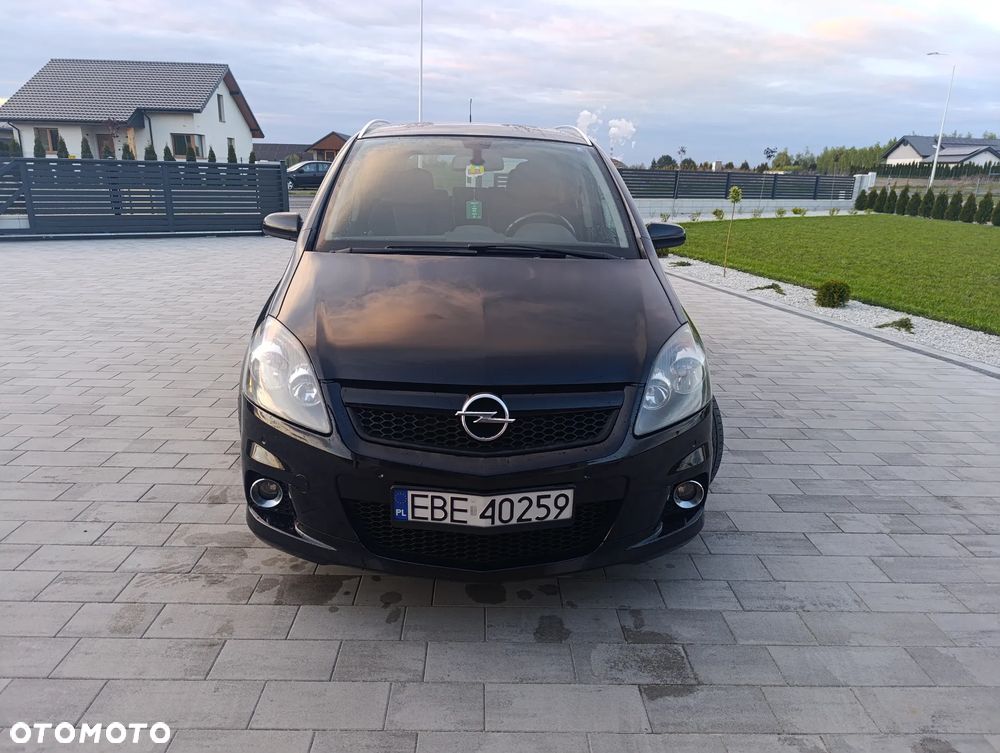Opel Zafira OPC - 2