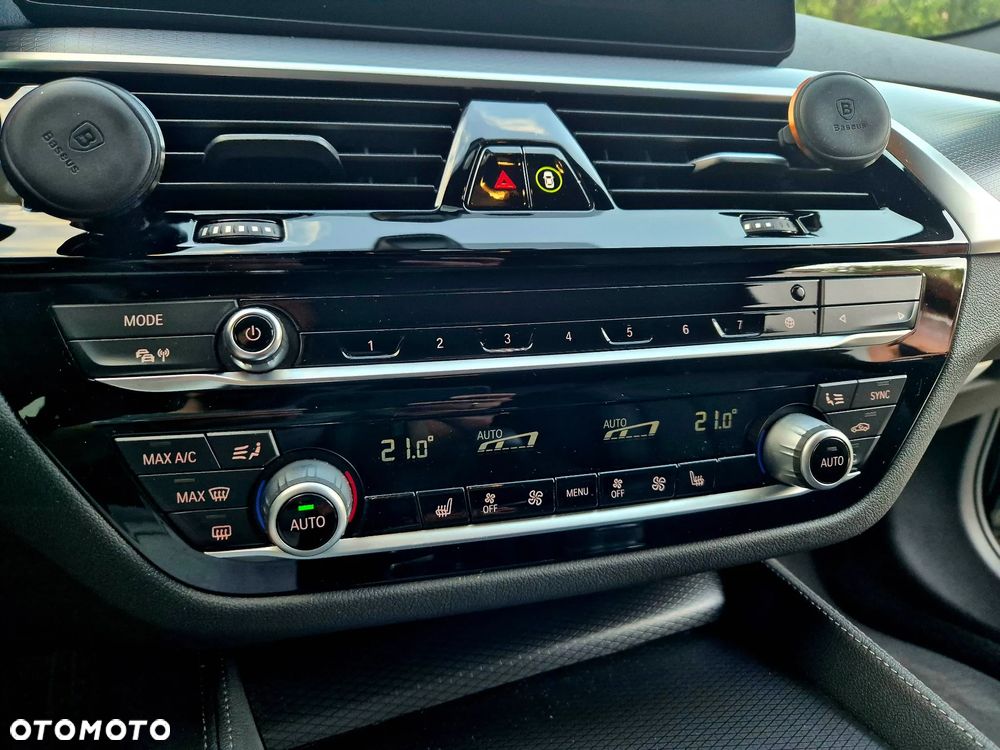 BMW Seria 5 520d xDrive mHEV M Sport sport - 10