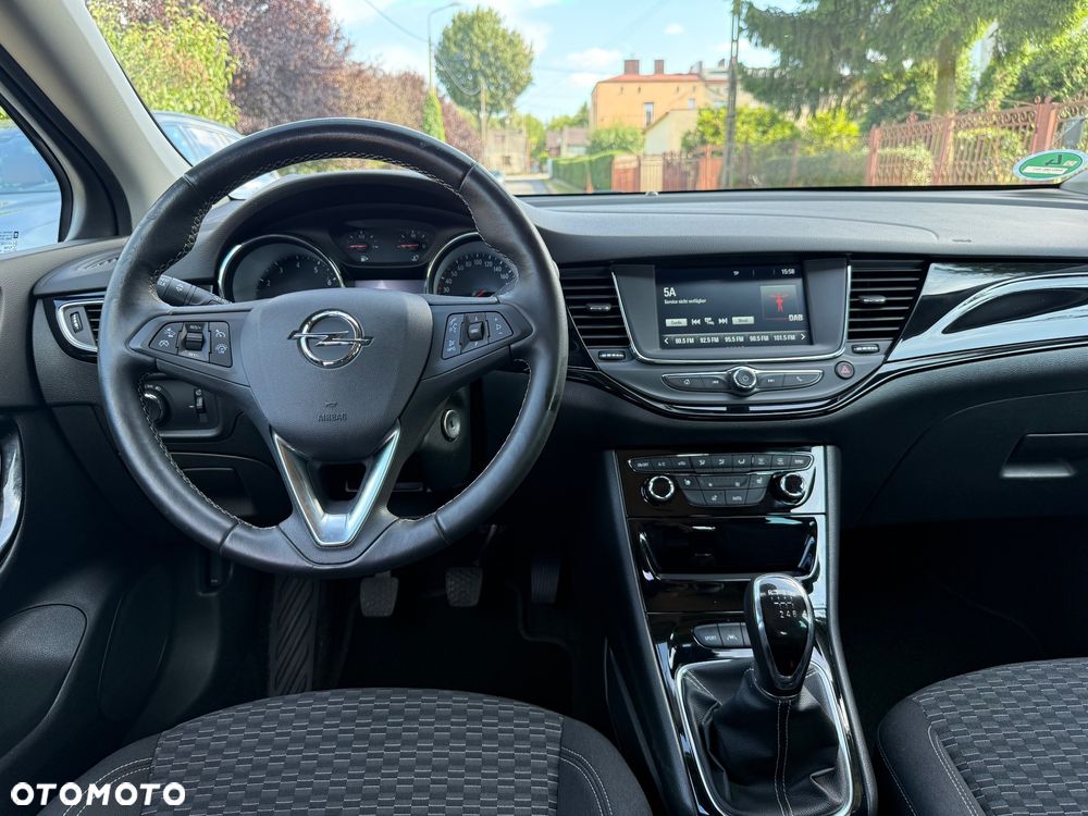 Opel Astra 1.4 Turbo Innovation - 15