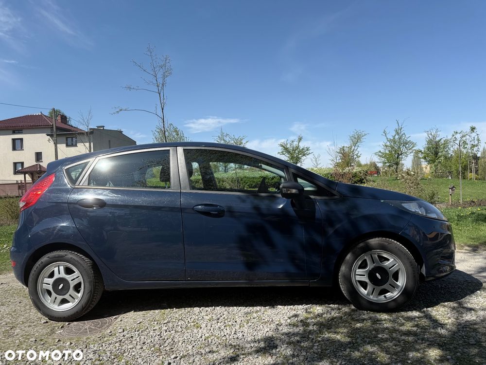 Ford Fiesta - 2