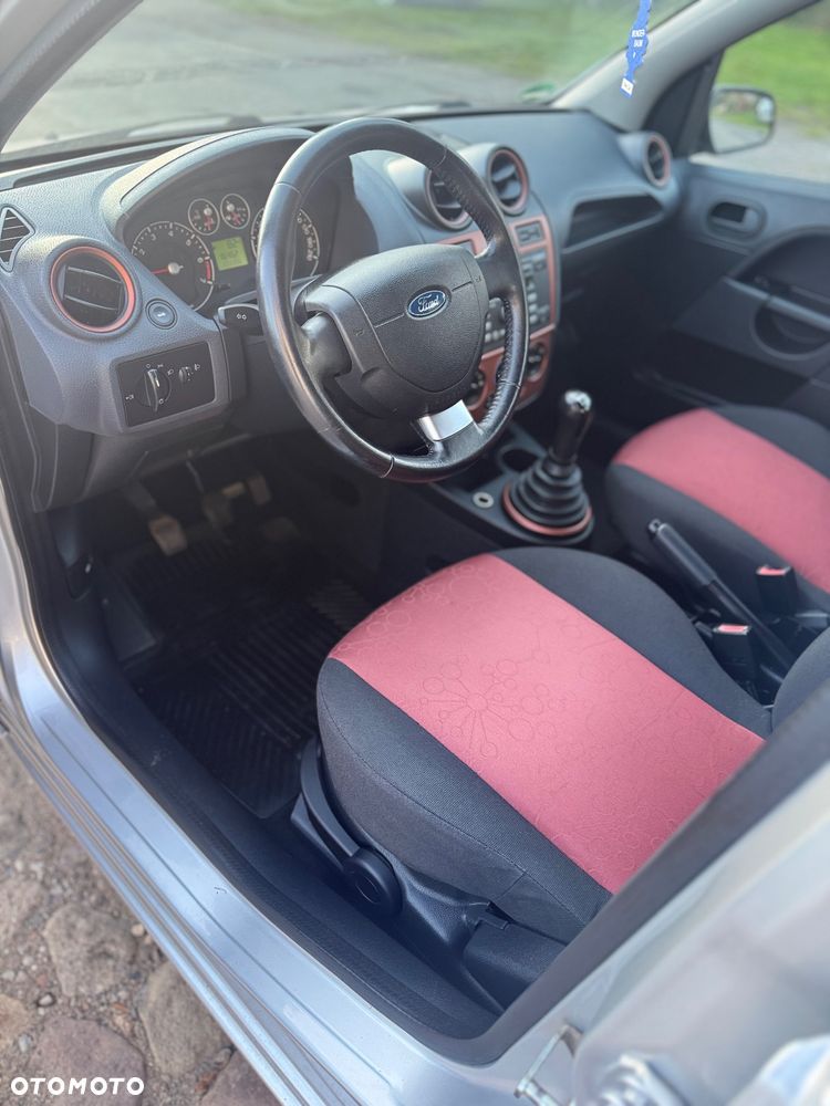 Ford Fiesta 1.3 - 6