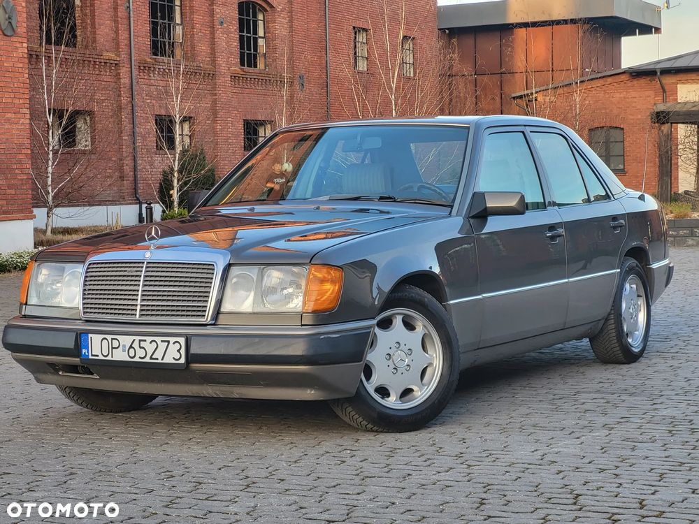 Mercedes-Benz W124 (1984-1993) - 1