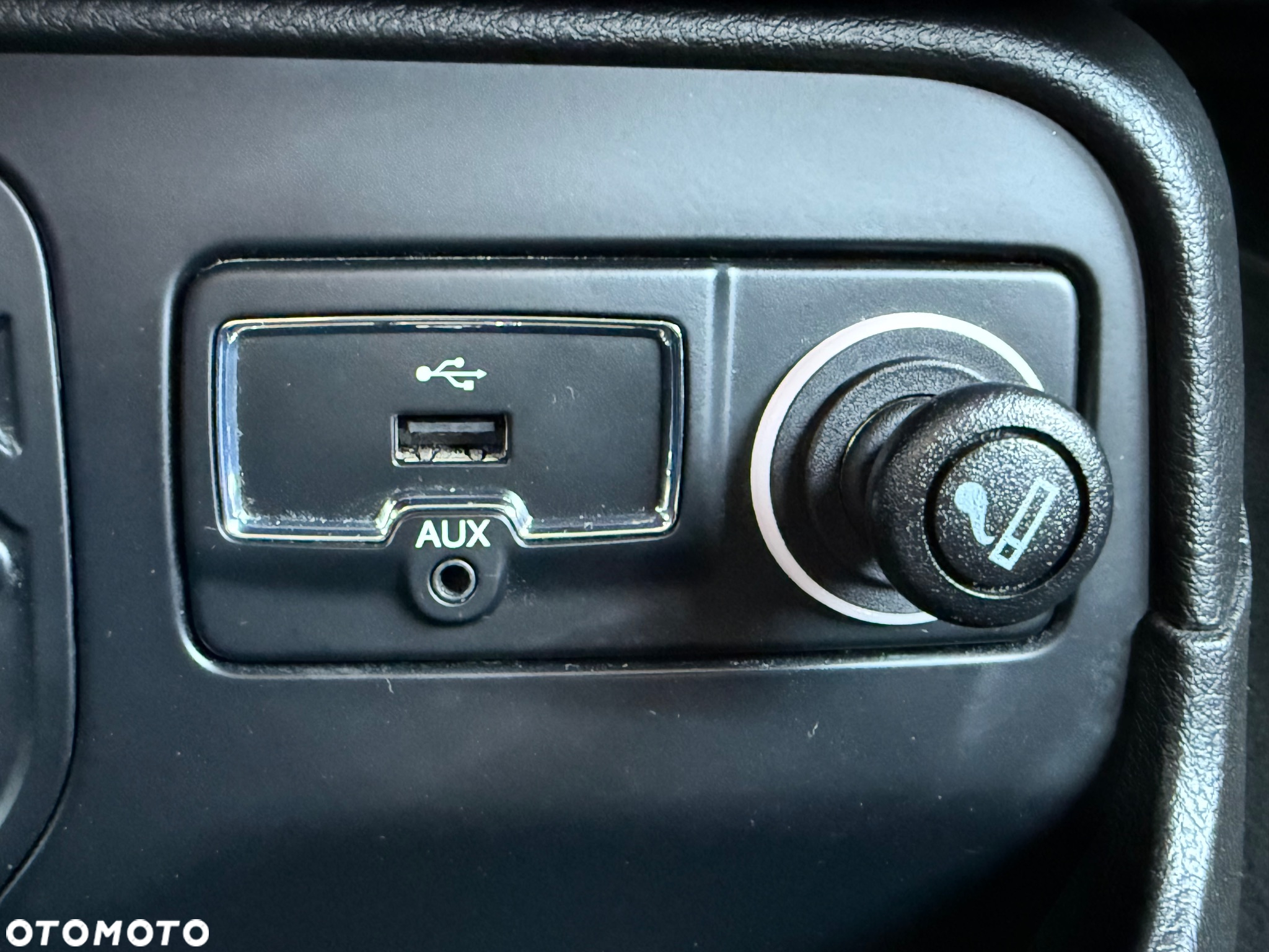 Jeep Renegade 1.4 MultiAir Longitude - 31