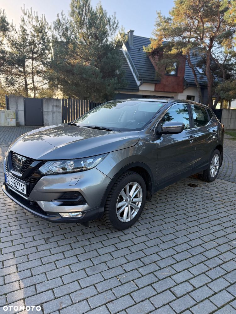 Nissan Qashqai 1.6 dCi Xtronic TEKNA+ - 1