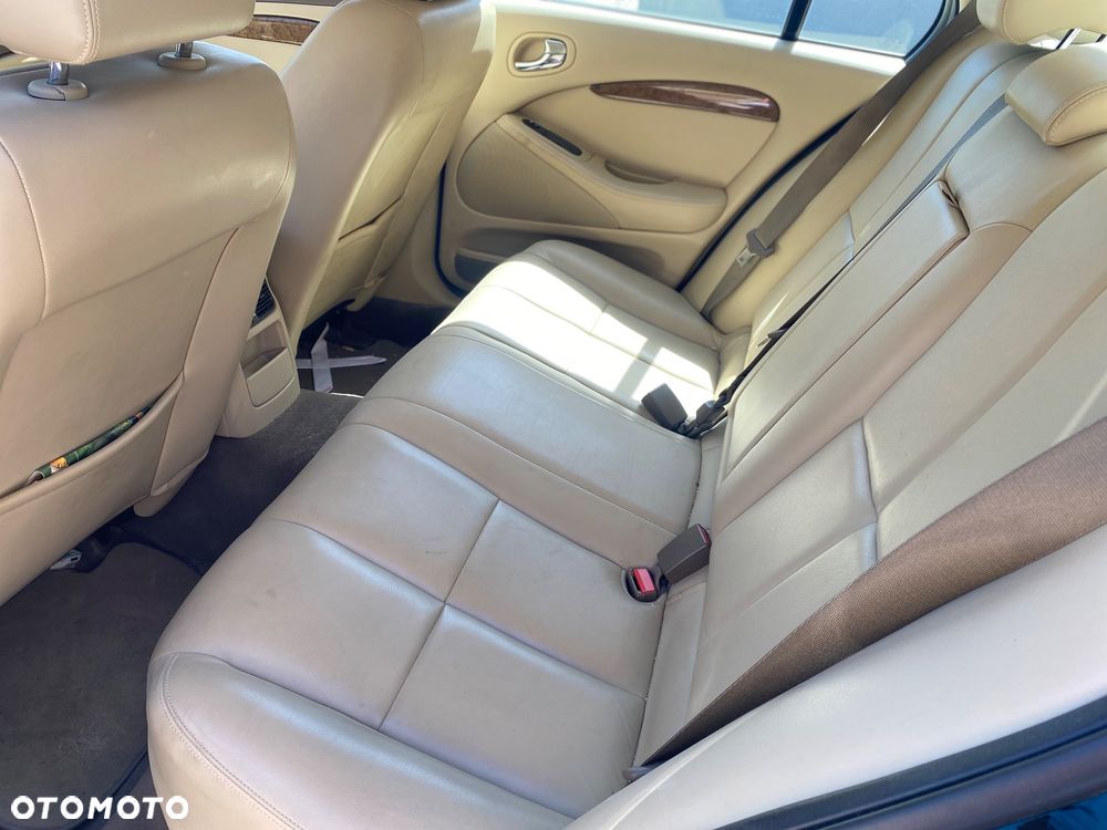 Jaguar S-Type 3.0 V6 Executive - 11