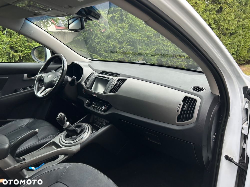 Kia Sportage 2.0 CRDI 4WD Dream-Team Edition - 2