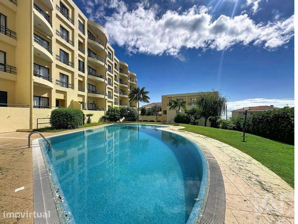 Apartamento T2 em Caniço de 89 m2