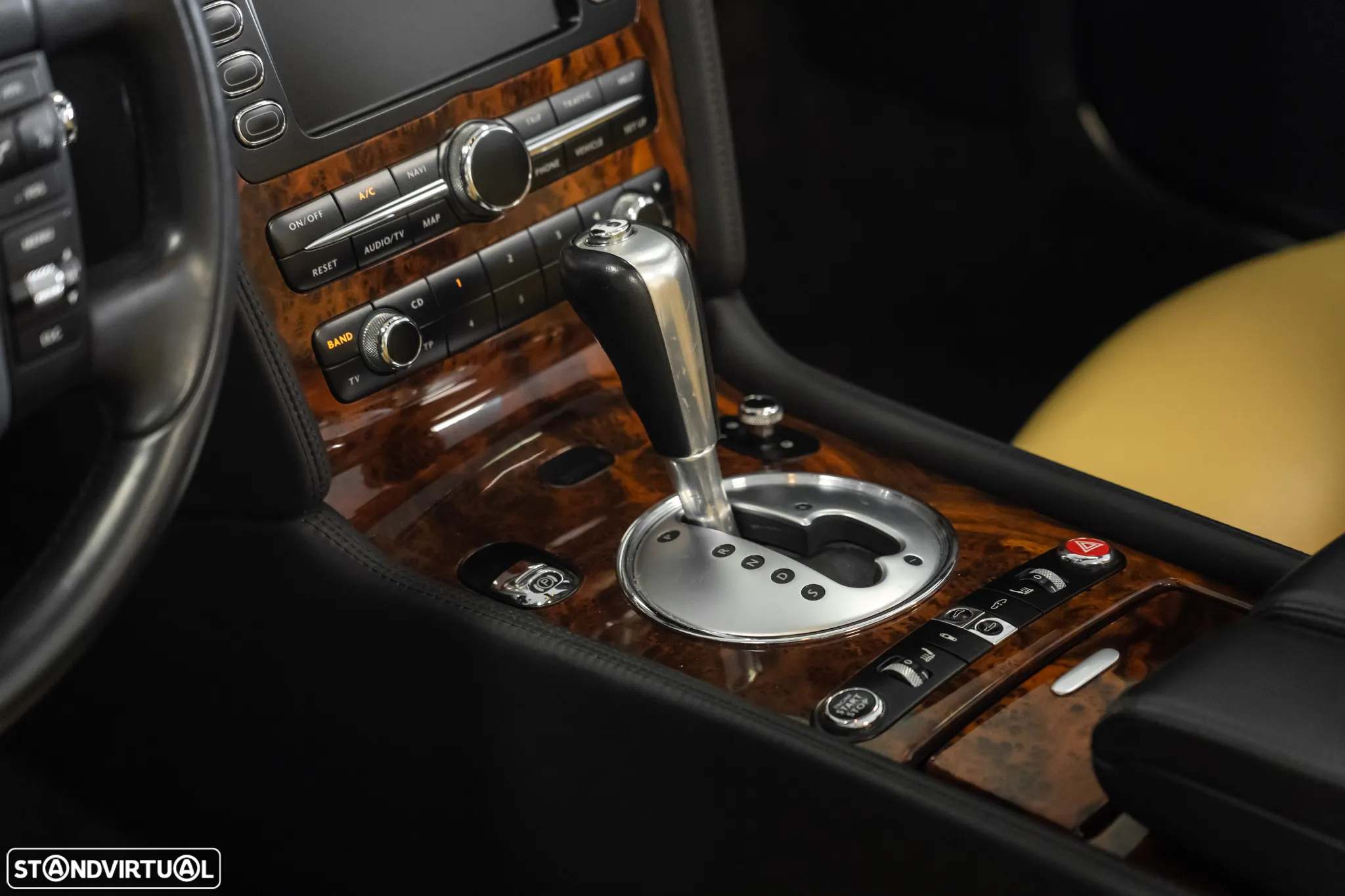 Bentley Continental GTC - 14
