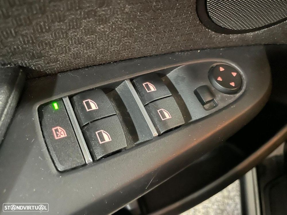 BMW X3 18 d sDrive Advantage - 25