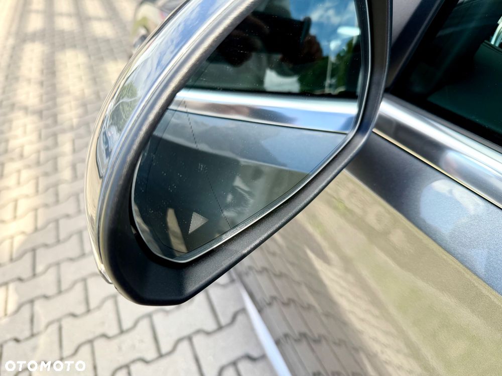 Mercedes-Benz Klasa C 220 d 4Matic 9G-TRONIC AMG Line - 11