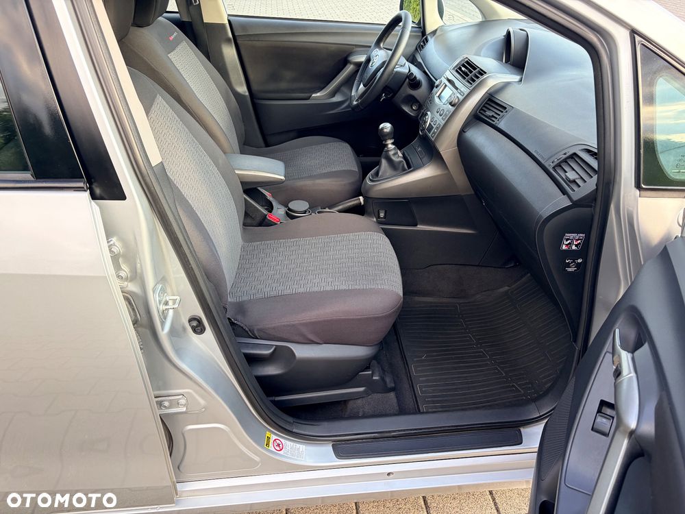 Toyota Verso 2.0 D-4D Life - 10