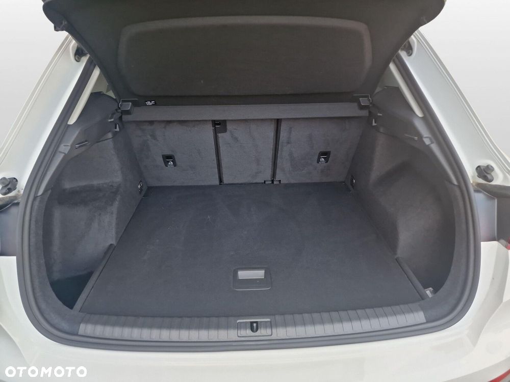 Audi Q3 - 18