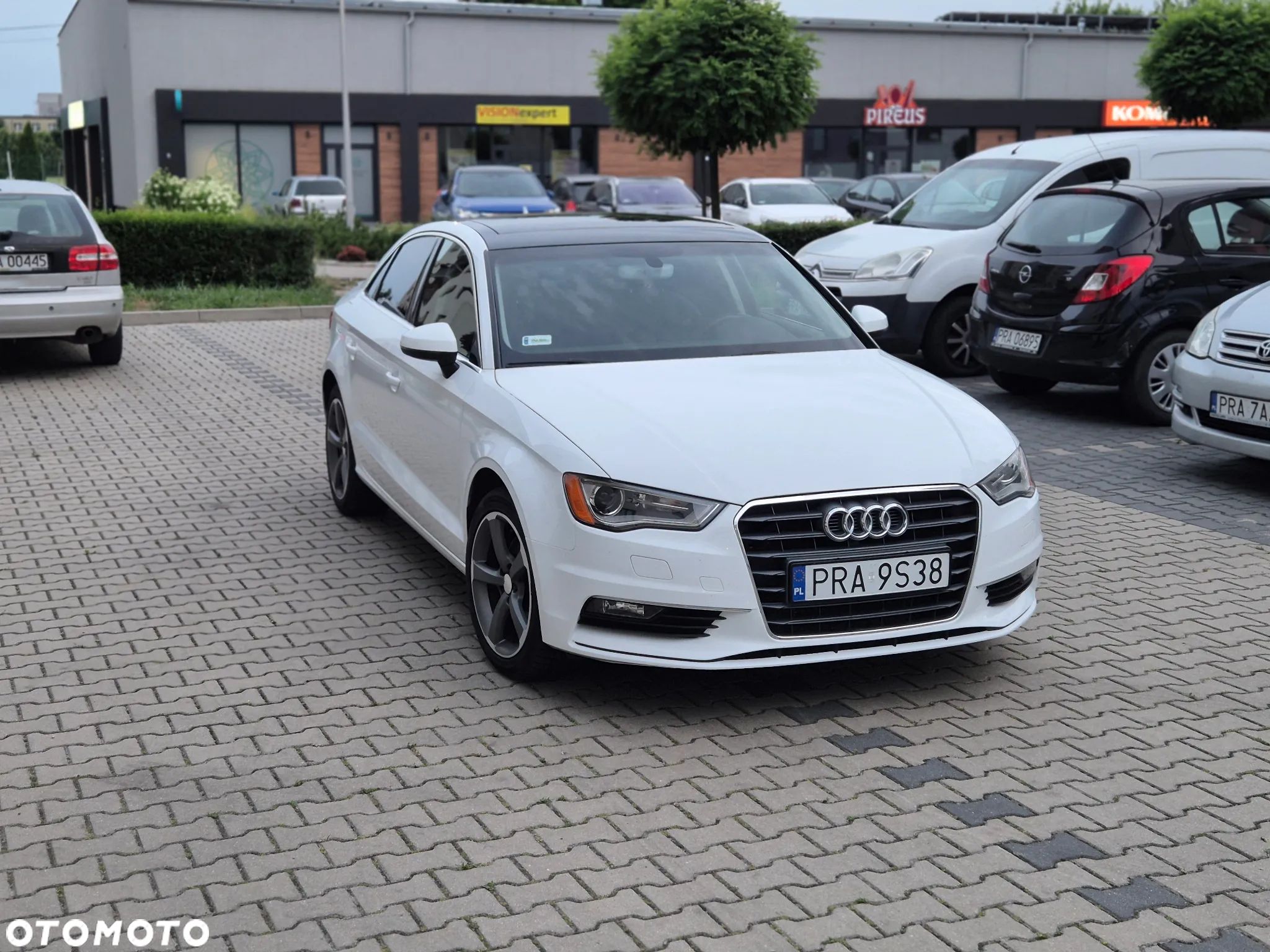 Audi A3 1.8 TFSI Ambiente S tronic - 1