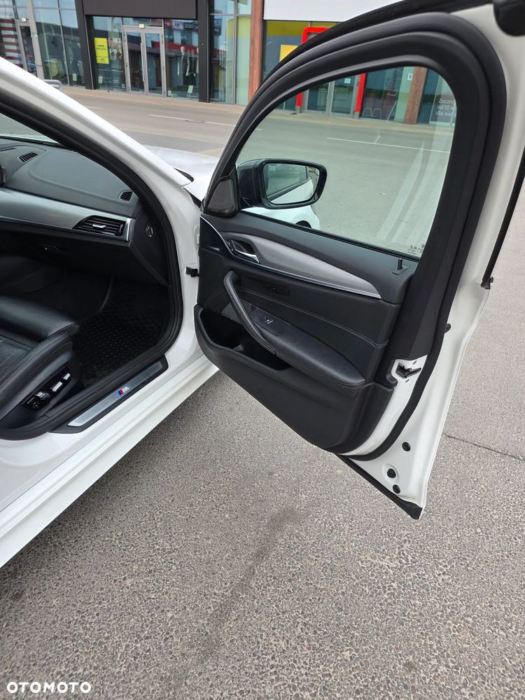 BMW Seria 5 520d xDrive M Sport sport - 15