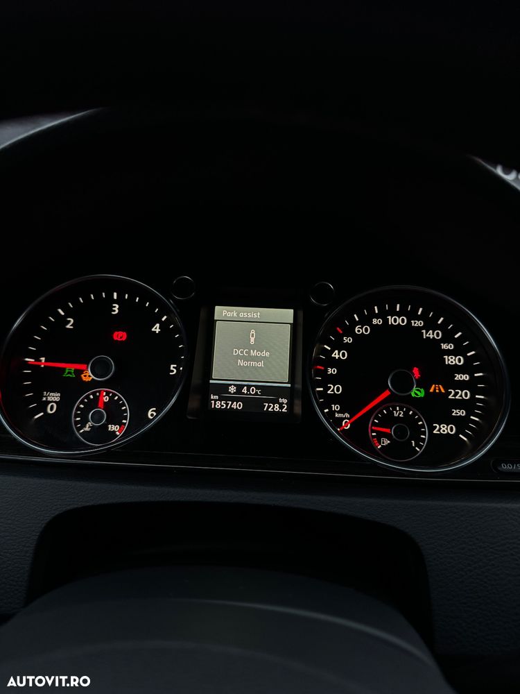 Volkswagen Passat CC 2.0 TDI BlueMotion Technology DSG Exclusive - 28