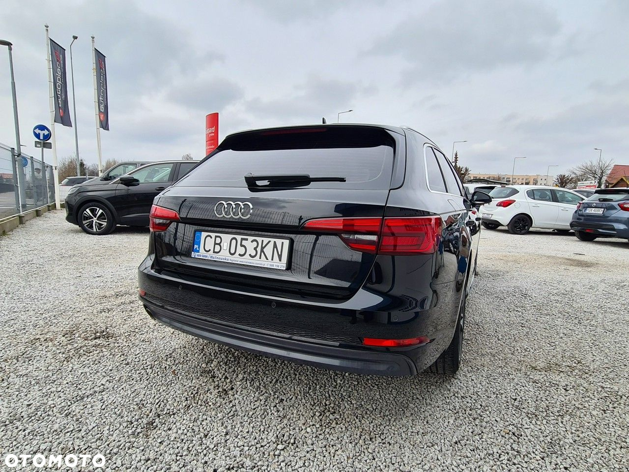 Audi A4 Avant 2.0 TDI DPF clean diesel multitronic S line Sportpaket - 9