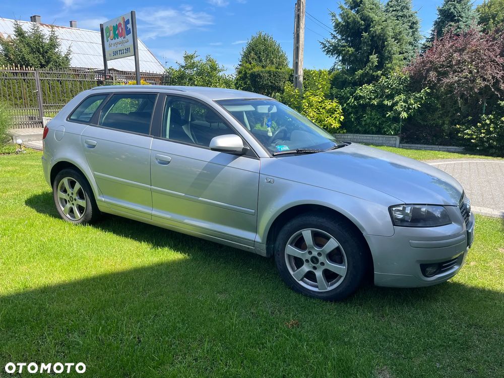 Audi A3 Sportback 1.6 Ambiente - 2