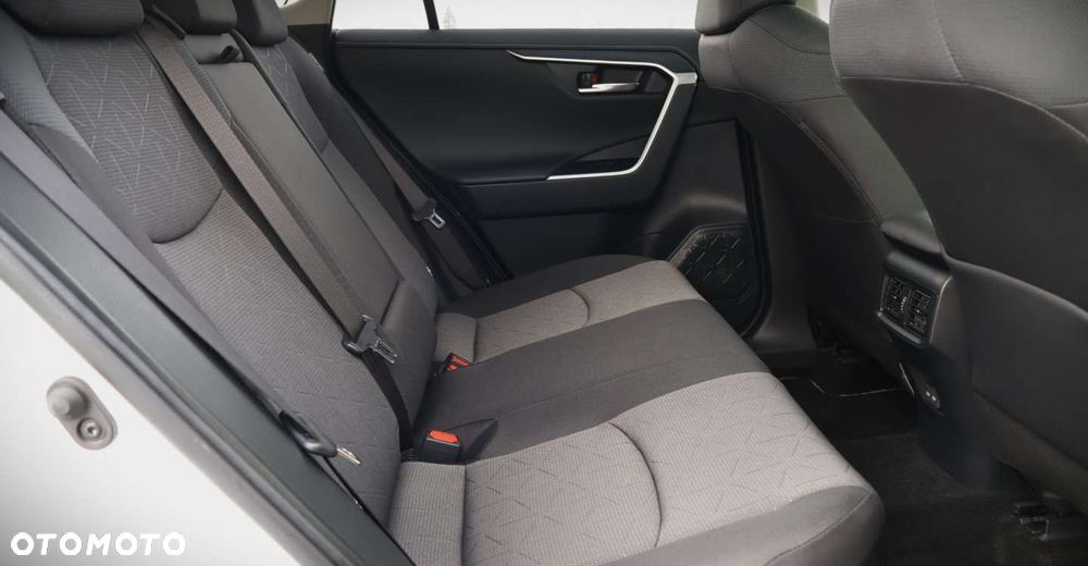 Toyota RAV4 - 18