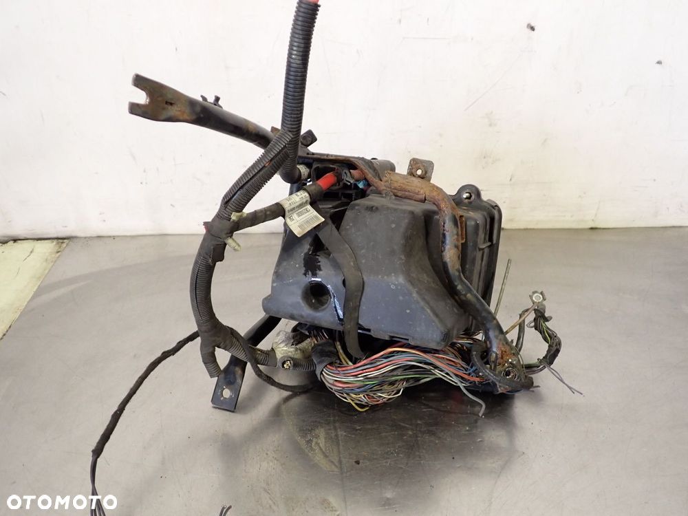 SKRZYNKA BEZPIECZNIKÓW PEUGEOT BOXER II - 5