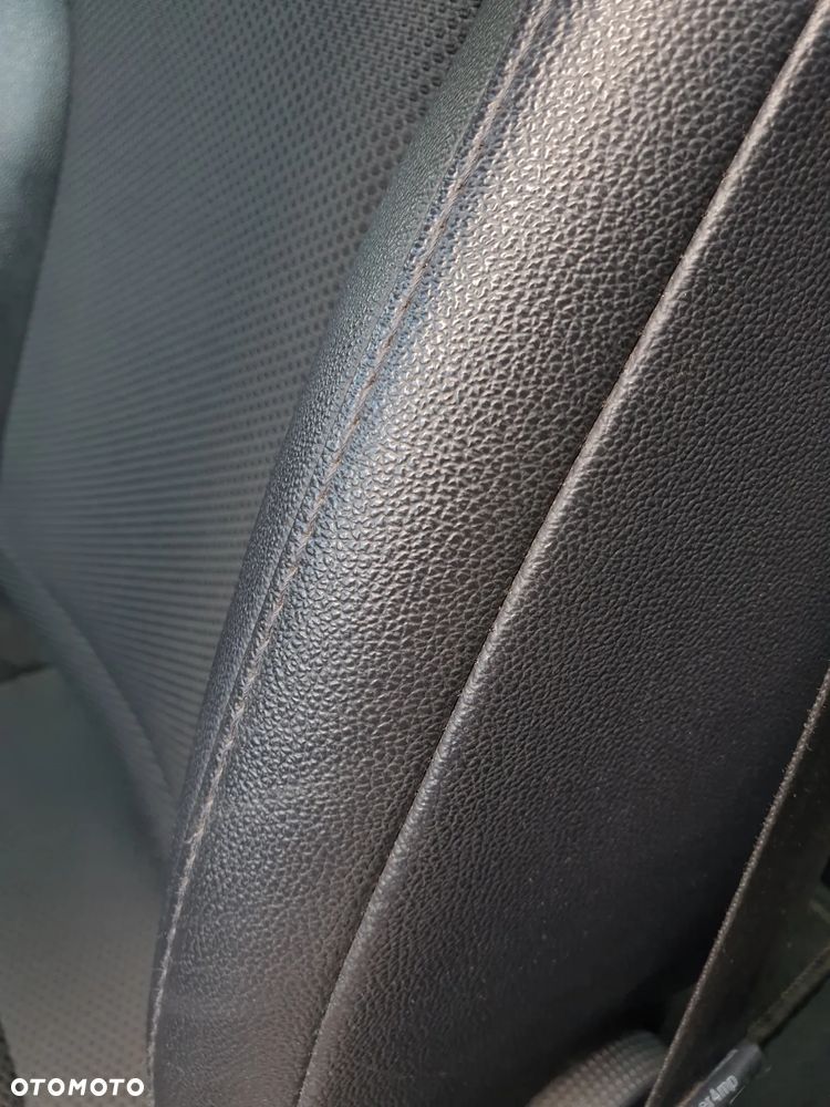 Hyundai ix35 1.6 GDI Premium 2WD - 24