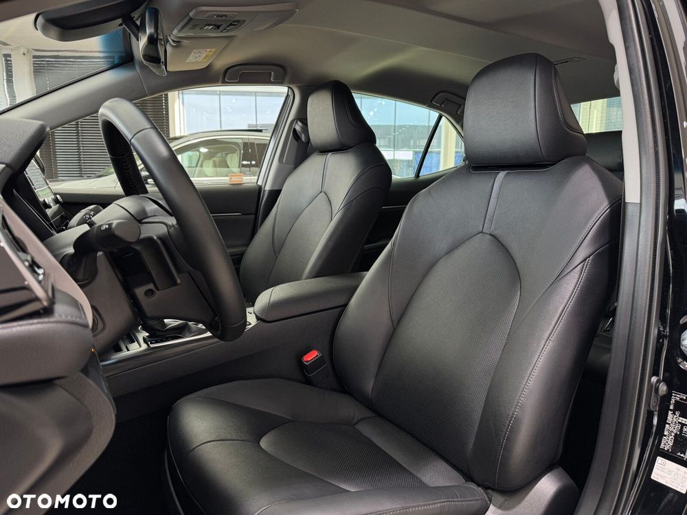 Toyota Camry 2.5 Hybrid Executive CVT - 10