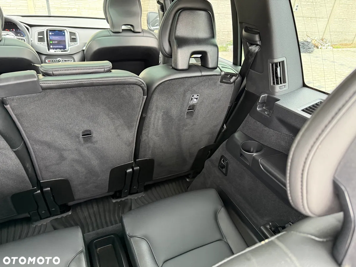 Volvo XC 90 - 35
