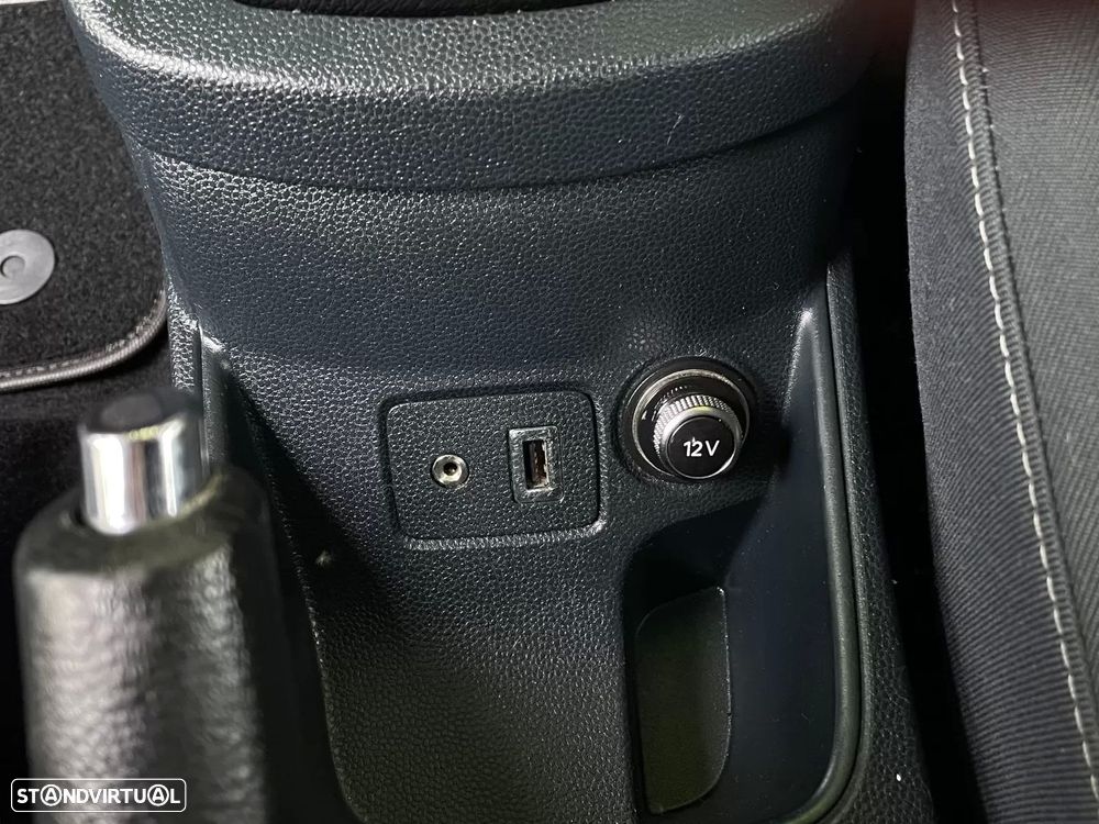 Ford Fiesta 1.6 TDCI Trend ECOnetic - 32