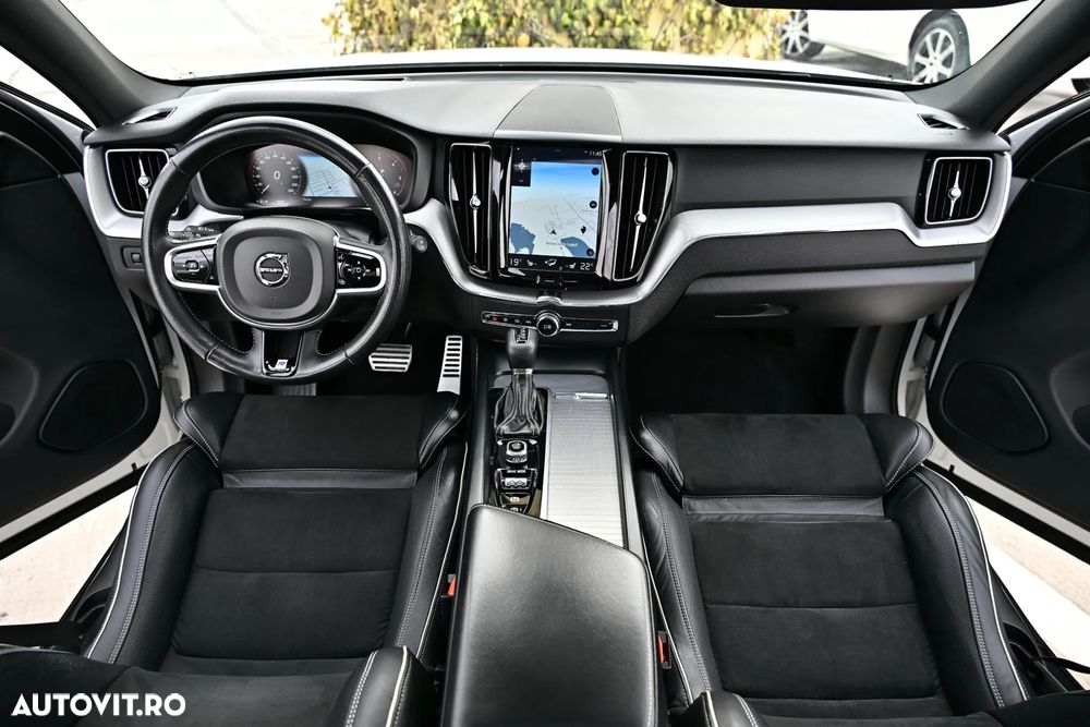 Volvo XC 60 D5 AWD Geartronic RDesign - 6