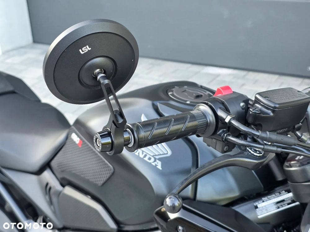 Honda CB - 16